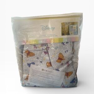 Disney Winnie the Pooh 3 piece crib Bedding Set - Blue and White